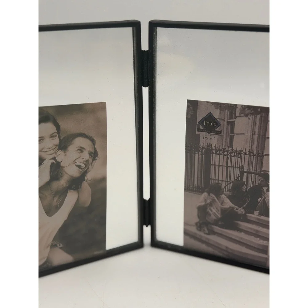 Fetco Black Metal Double Hinged Floating Picture Frame 3.5x5 Vertical Minimalist